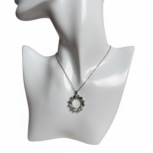 Crystal Wreath Necklace Detail